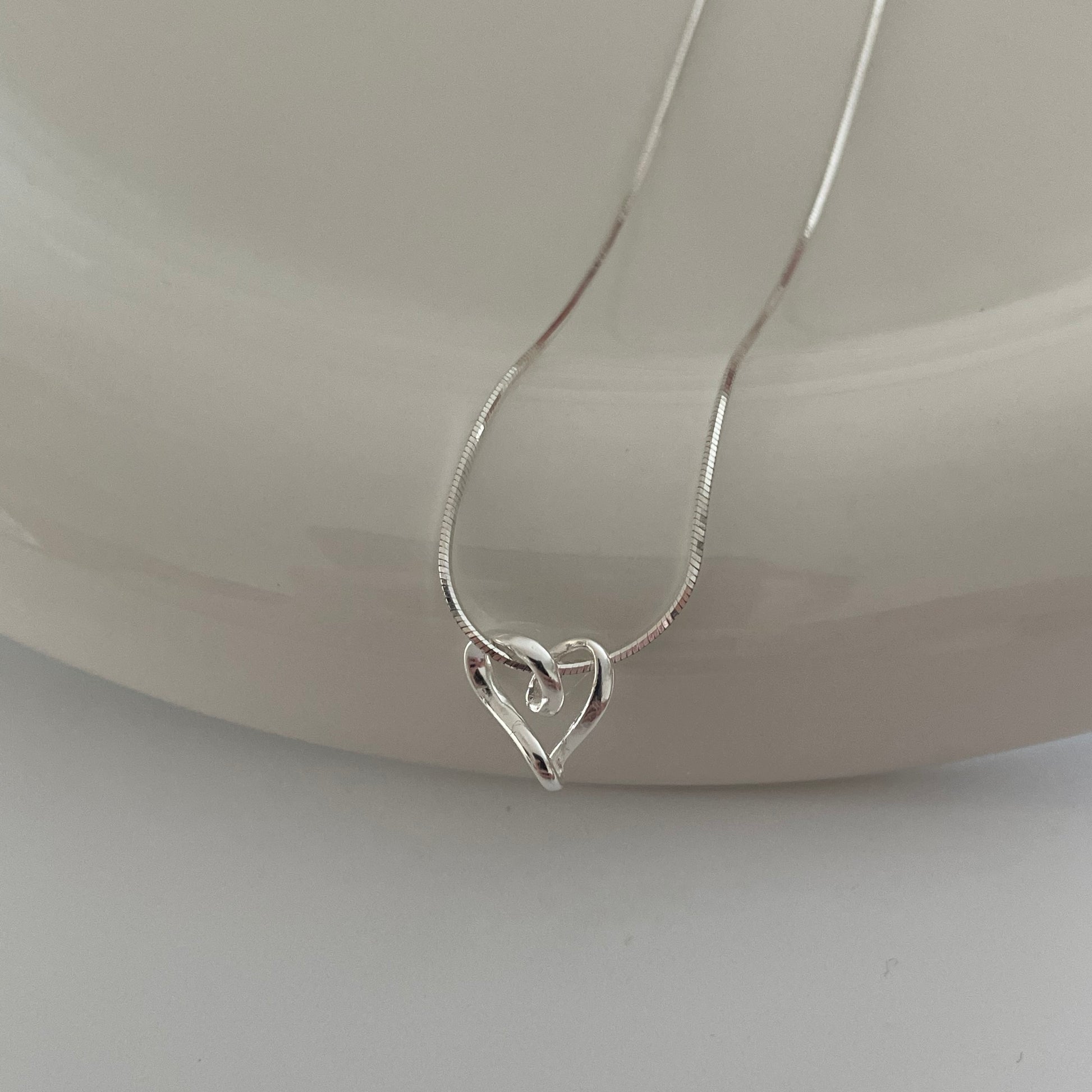 Heart-shaped silver snake bone necklace Fairysbox