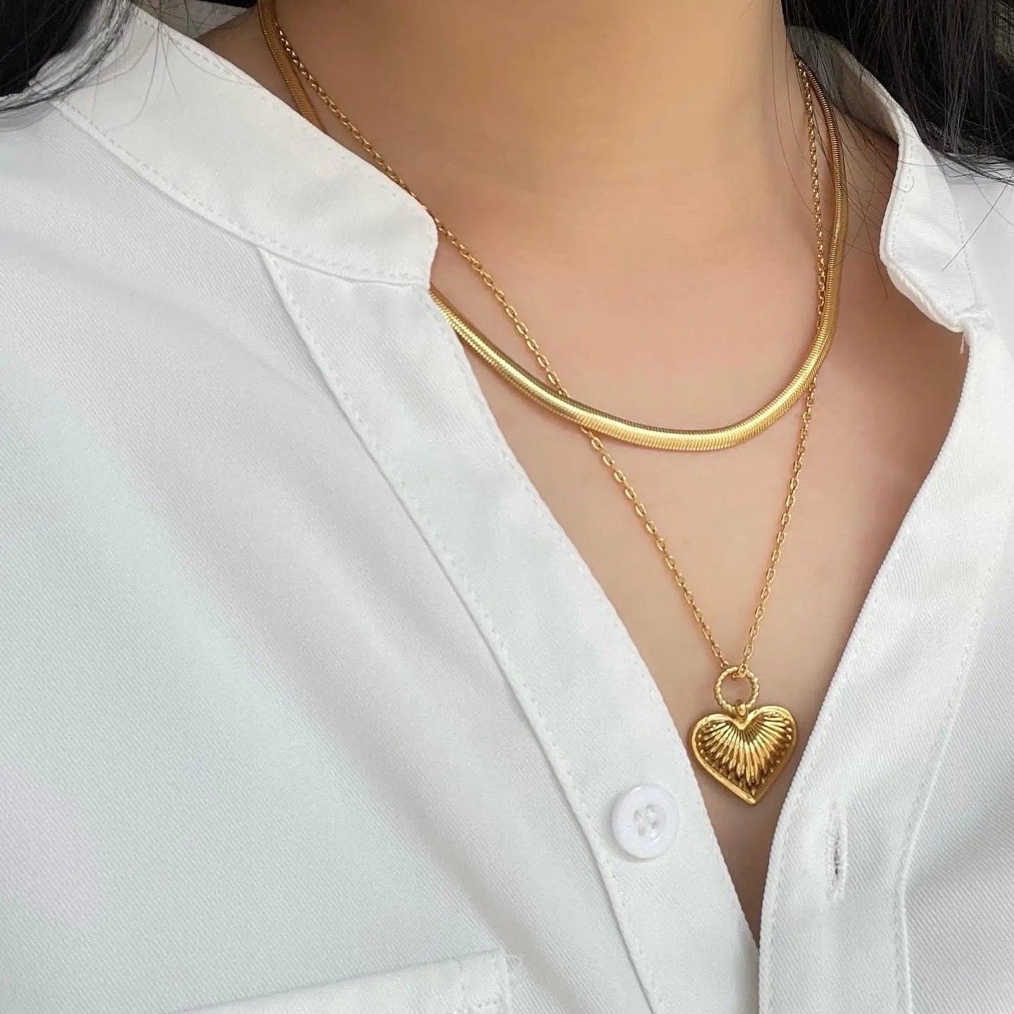 Clara Herringbone Necklace